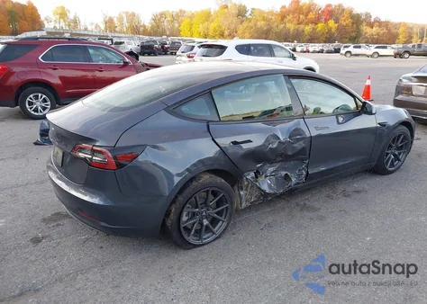 2023 Tesla Model 3 Rear-Wheel Drive z USA, uszkodzony, nr VIN 5YJ3E1EA9PF700794